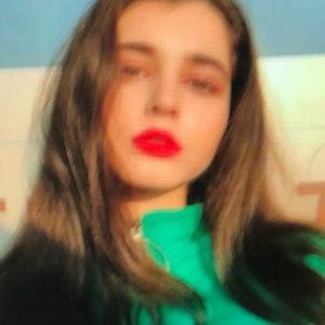 Meet your Posher, Claire